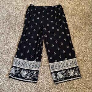 J. Jill || Wide Leg Wearever Collection Cropped Patterned Pants Size M